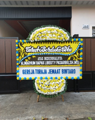 Papan Bunga Duka di Tanjung Aman